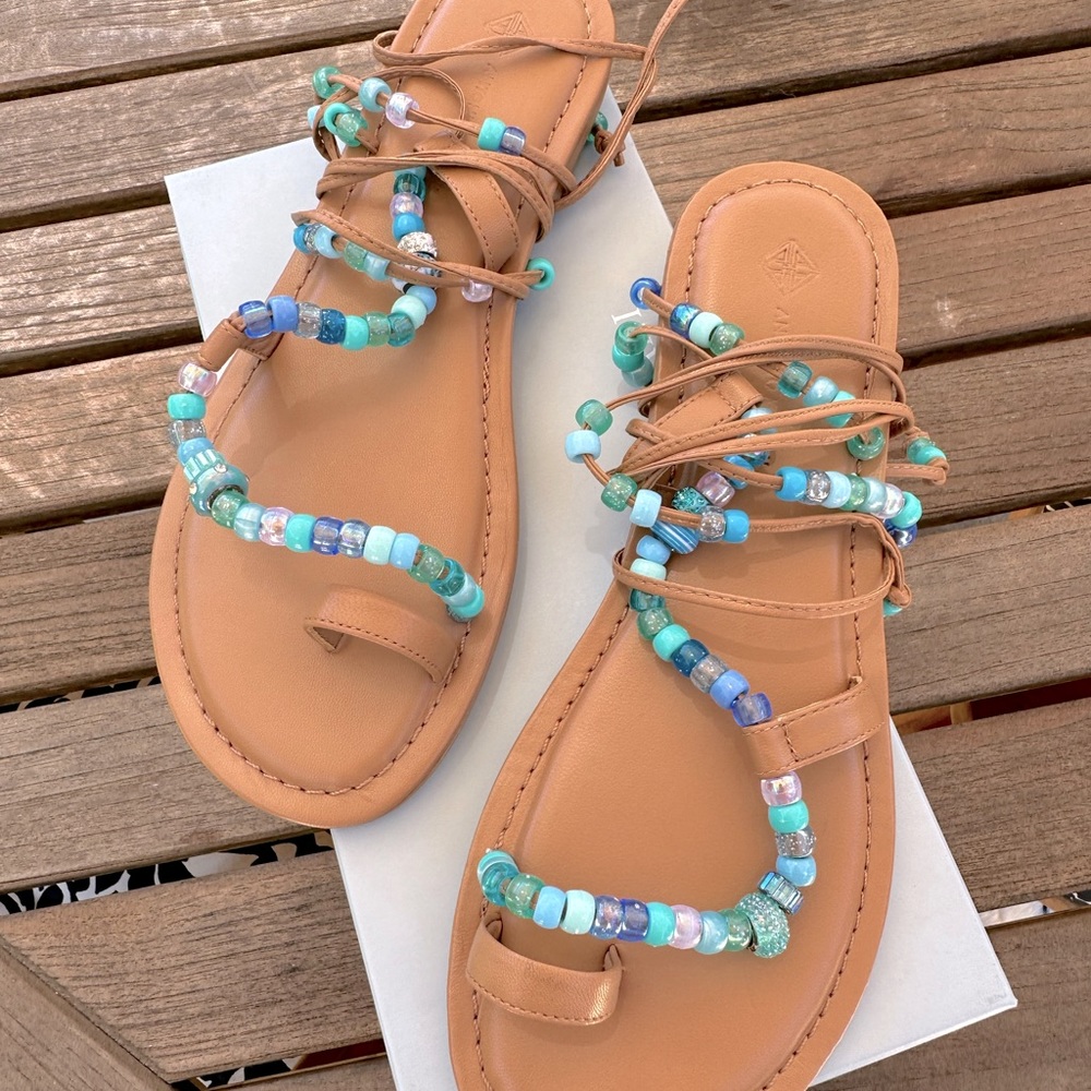 NIB Gladiator lace up sandals🏝️🩵